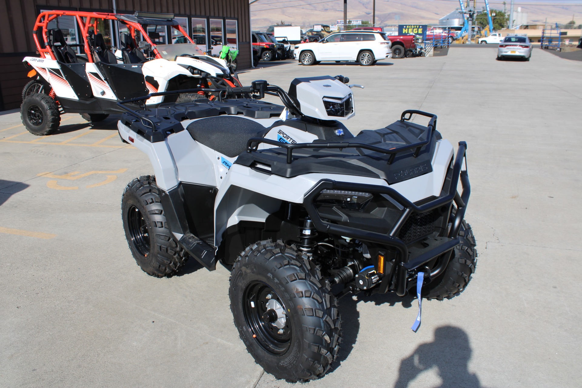 2027 Polaris Sportsman 600 EPS 1