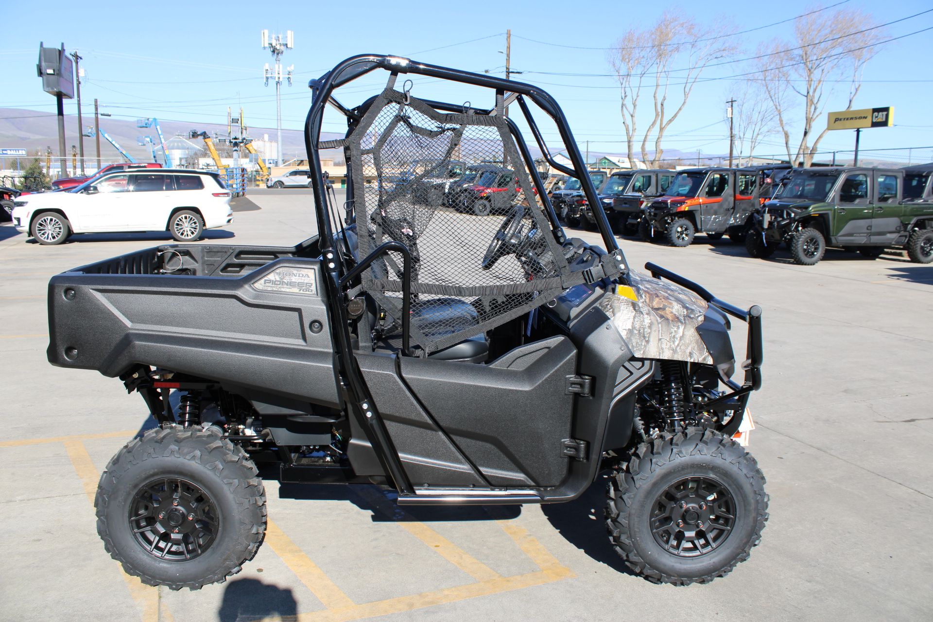 2026 Honda Pioneer 700 Forest in The Dalles, Oregon - Photo 4