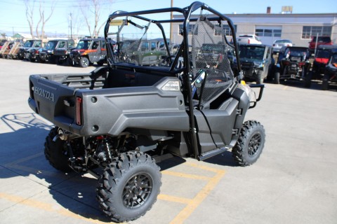 2026 Honda Pioneer 700 Forest in The Dalles, Oregon - Photo 5