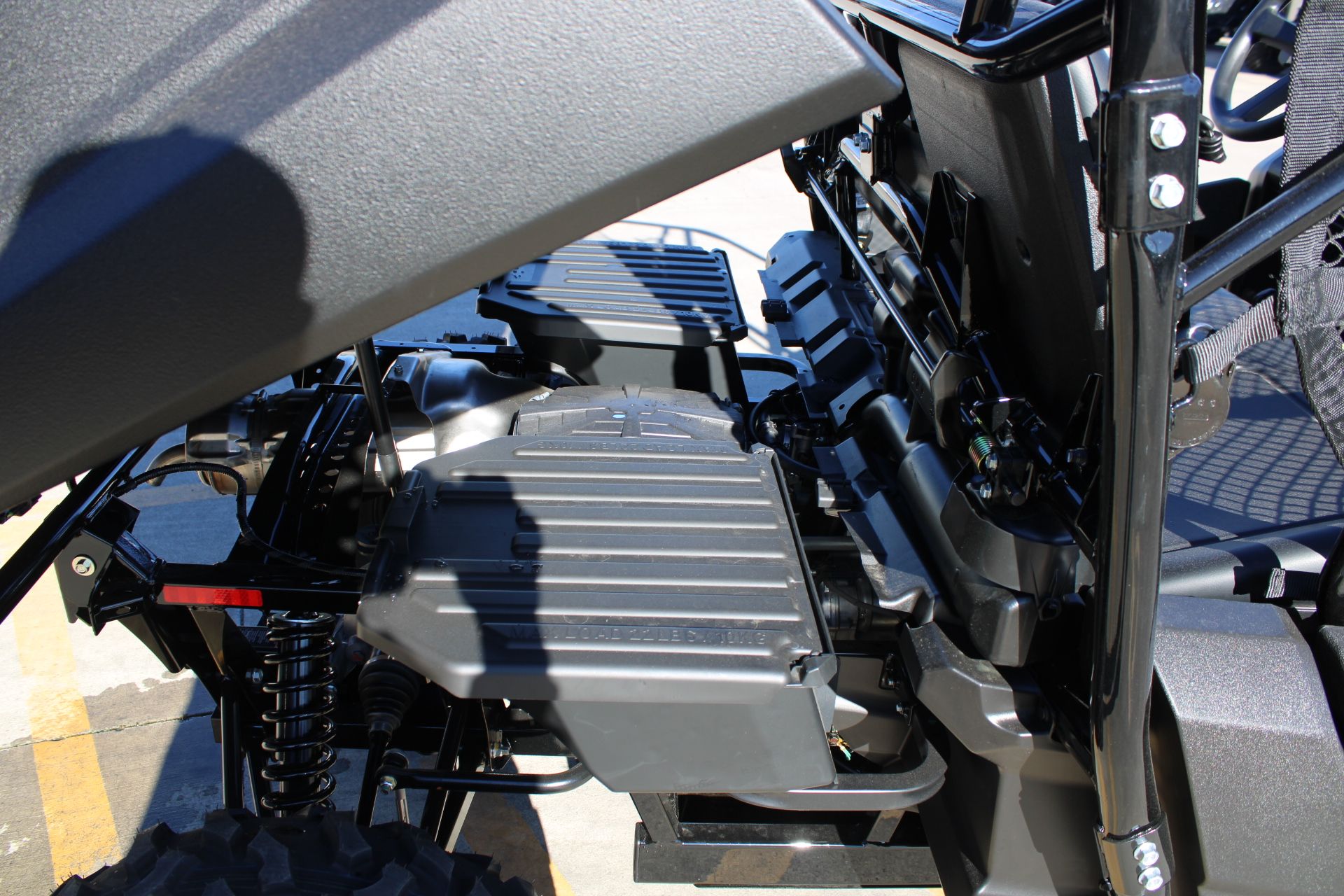 2026 Honda Pioneer 700 Forest in The Dalles, Oregon - Photo 10