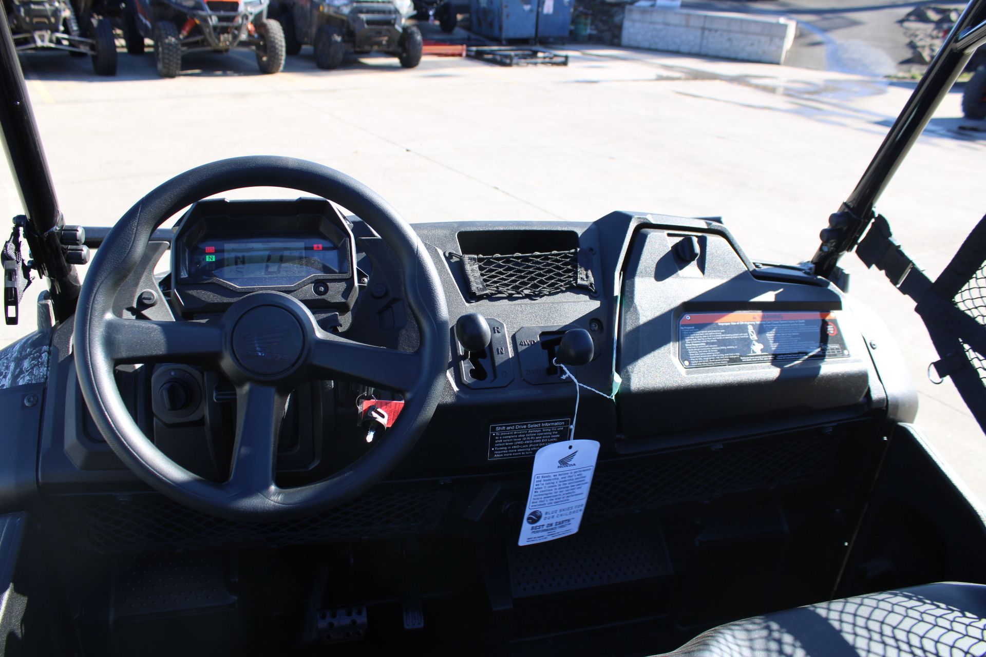 2026 Honda Pioneer 700 Forest in The Dalles, Oregon - Photo 9