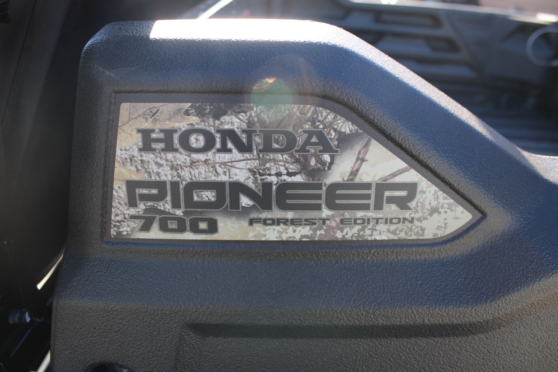 2026 Honda Pioneer 700 Forest in The Dalles, Oregon - Photo 11