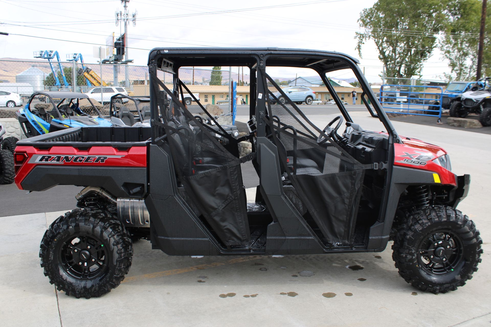 2025 Polaris Ranger Crew XP 1000 Premium in The Dalles, Oregon - Photo 8