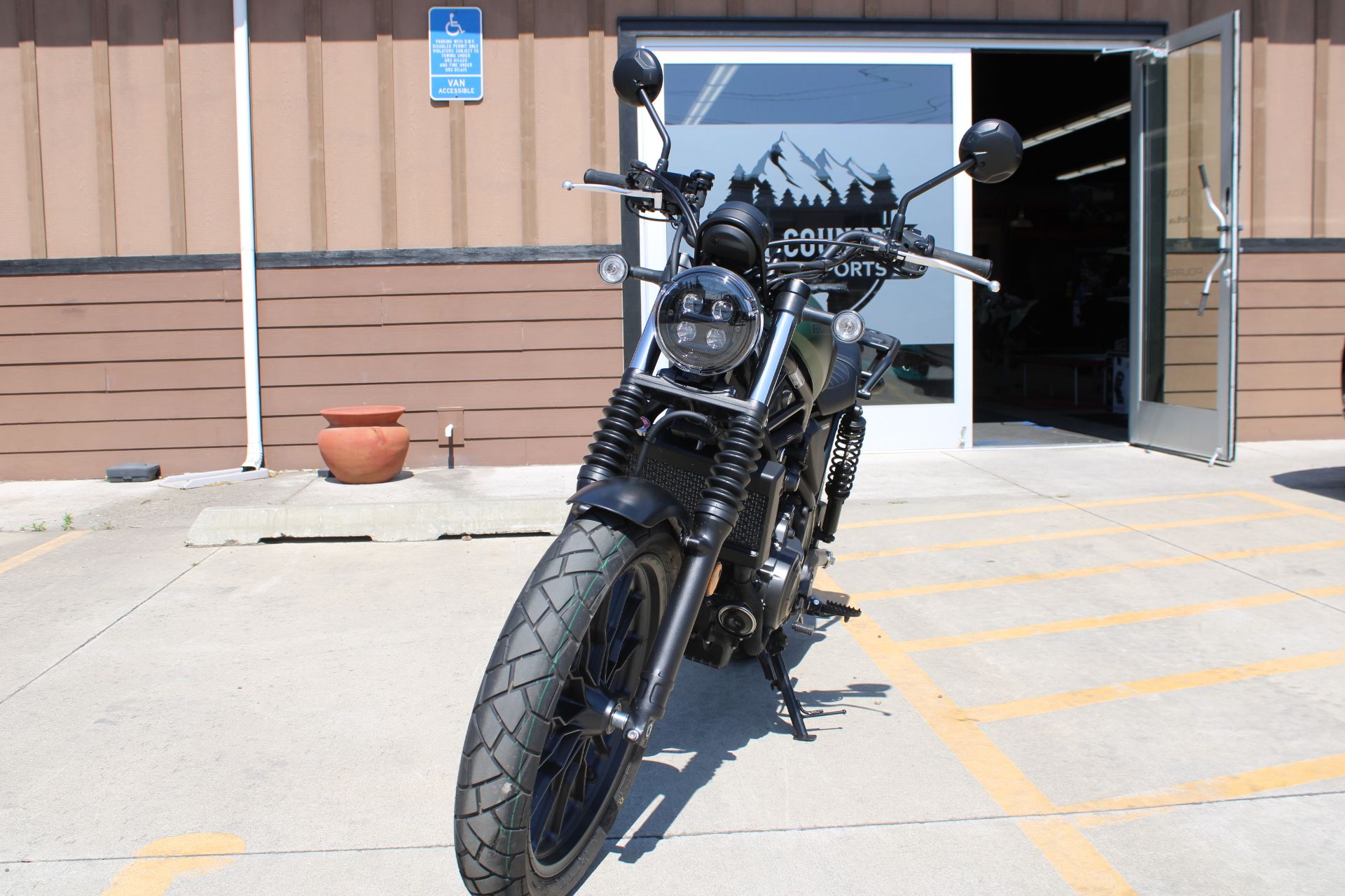 2023 Honda SCL500 in The Dalles, Oregon - Photo 2