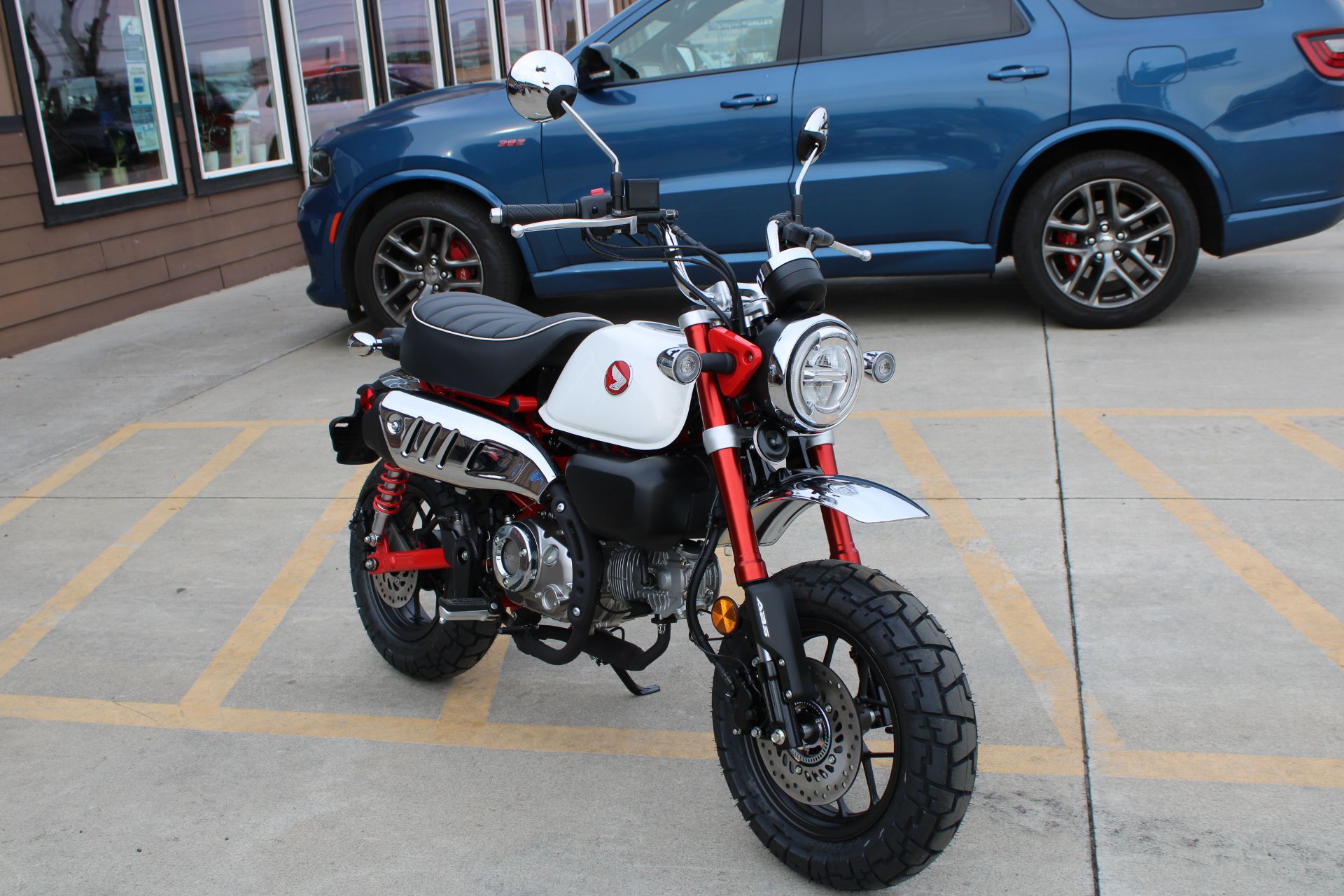 2025 Honda Monkey ABS in The Dalles, Oregon - Photo 1