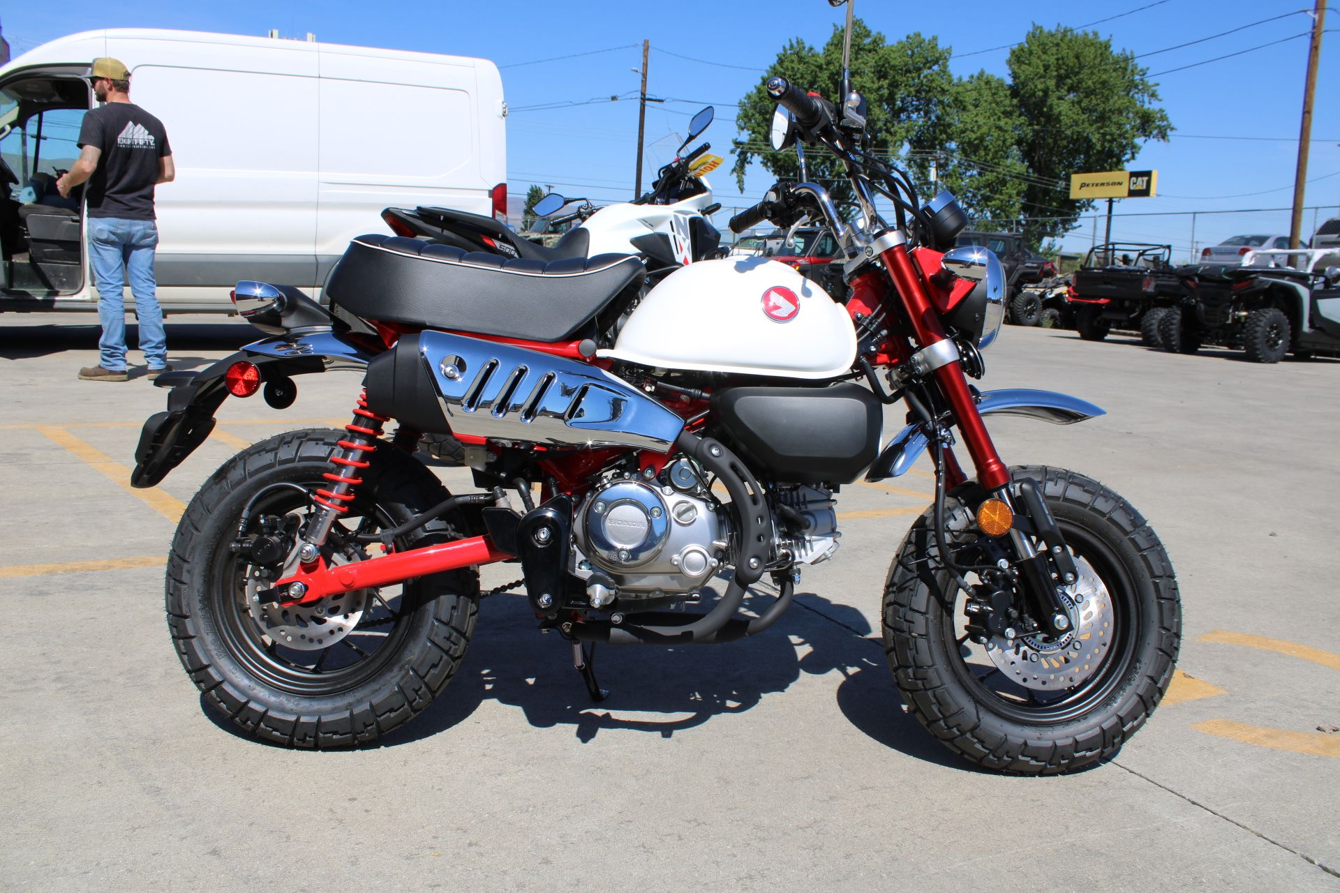 2025 Honda Monkey ABS in The Dalles, Oregon - Photo 4