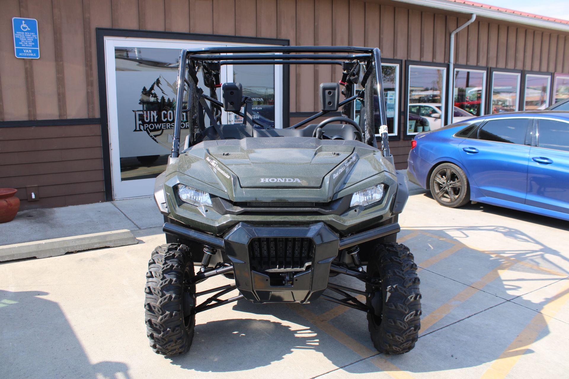 2025 Honda Pioneer 1000-5 Deluxe in The Dalles, Oregon - Photo 2