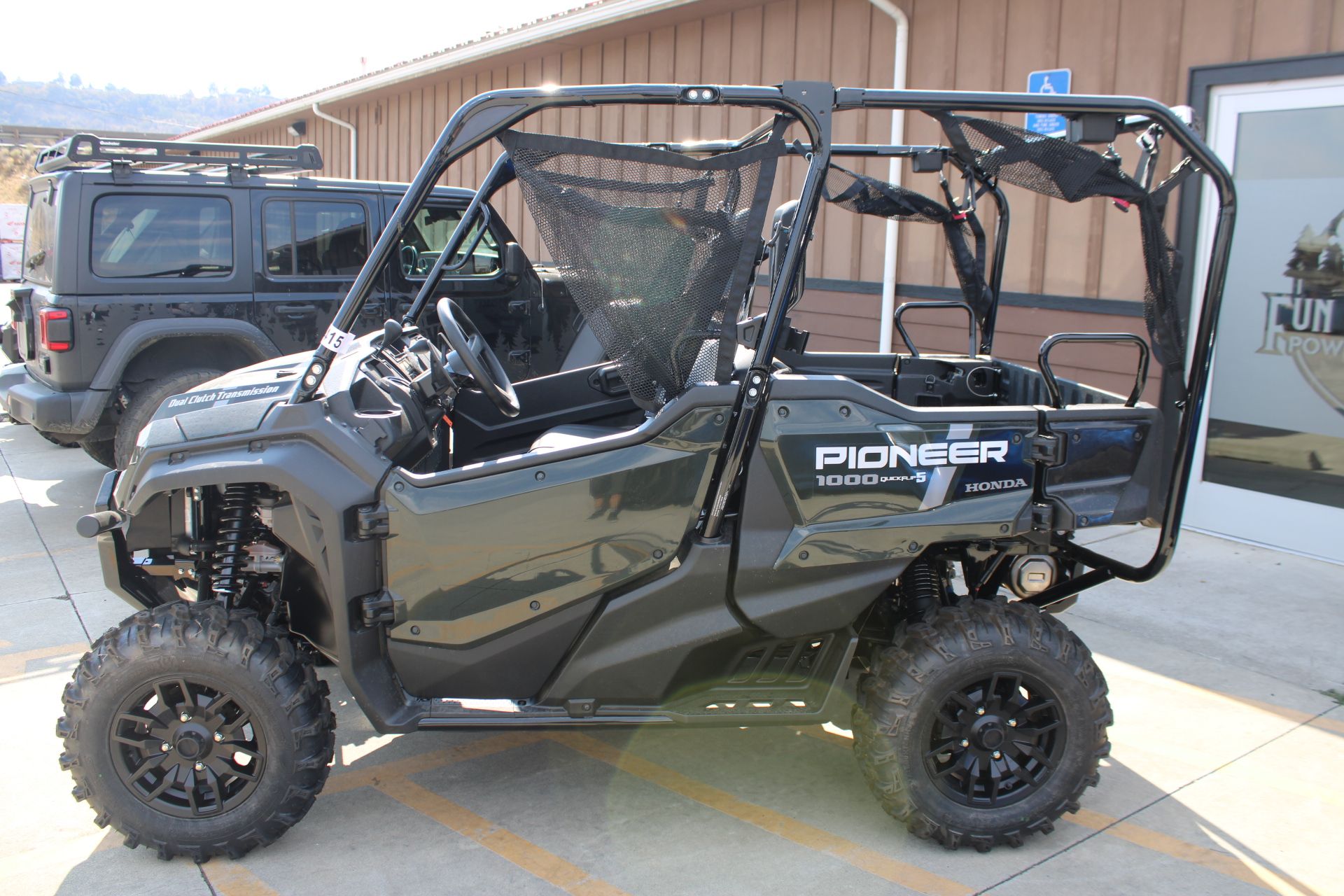 2025 Honda Pioneer 1000-5 Deluxe in The Dalles, Oregon - Photo 7