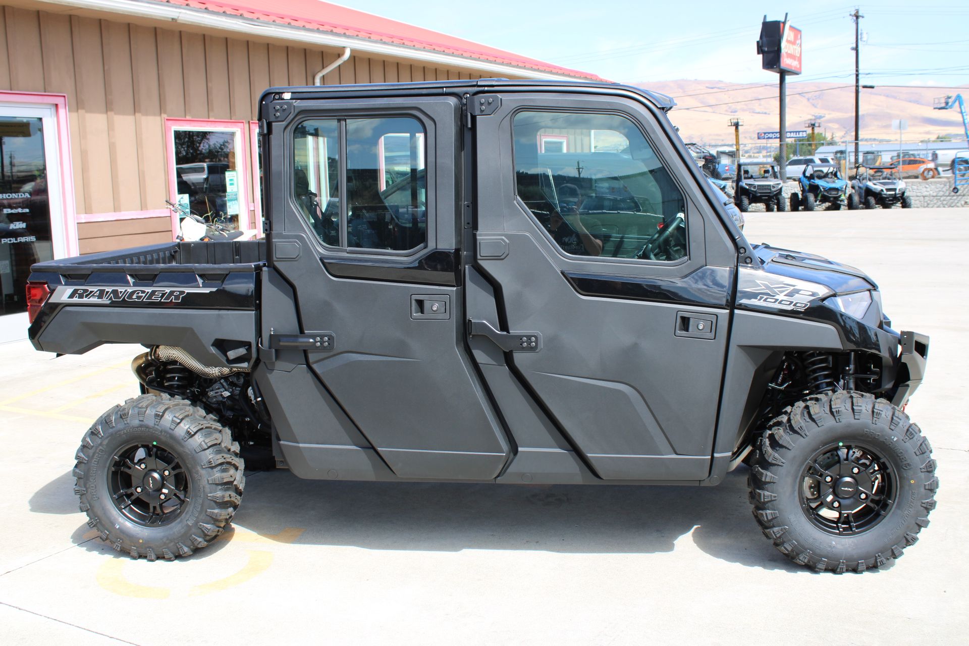 2025 Polaris Ranger Crew XP 1000 NorthStar Edition Ultimate in The Dalles, Oregon - Photo 2