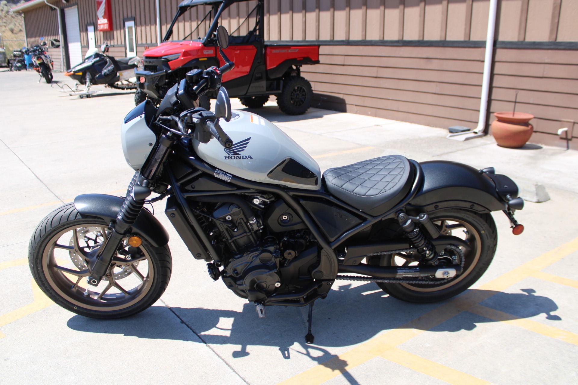 2026 Honda Rebel 1100 DCT SE in The Dalles, Oregon - Photo 8