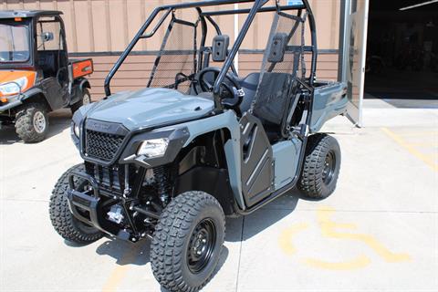 2025 Honda Pioneer 520 in The Dalles, Oregon - Photo 3