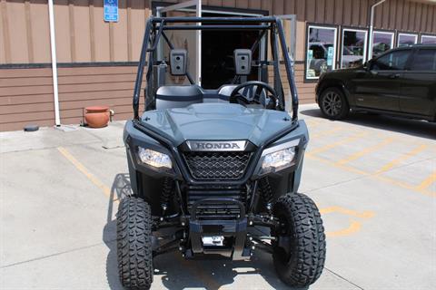 2025 Honda Pioneer 520 in The Dalles, Oregon - Photo 2