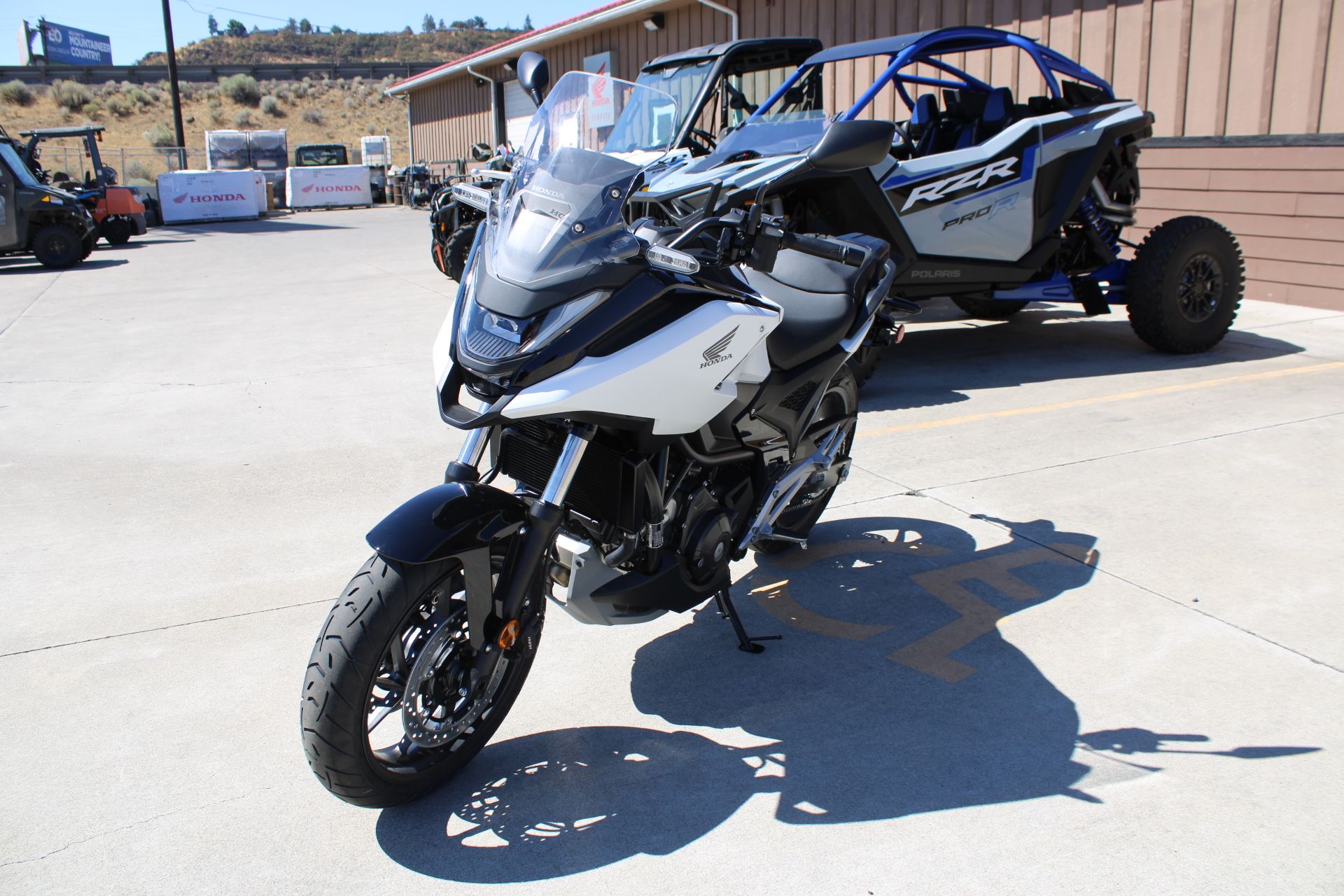 2025 Honda NC750X DCT in The Dalles, Oregon - Photo 3