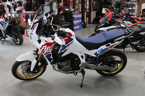 2025 Honda Africa Twin Adventure Sports ES in The Dalles, Oregon - Photo 4