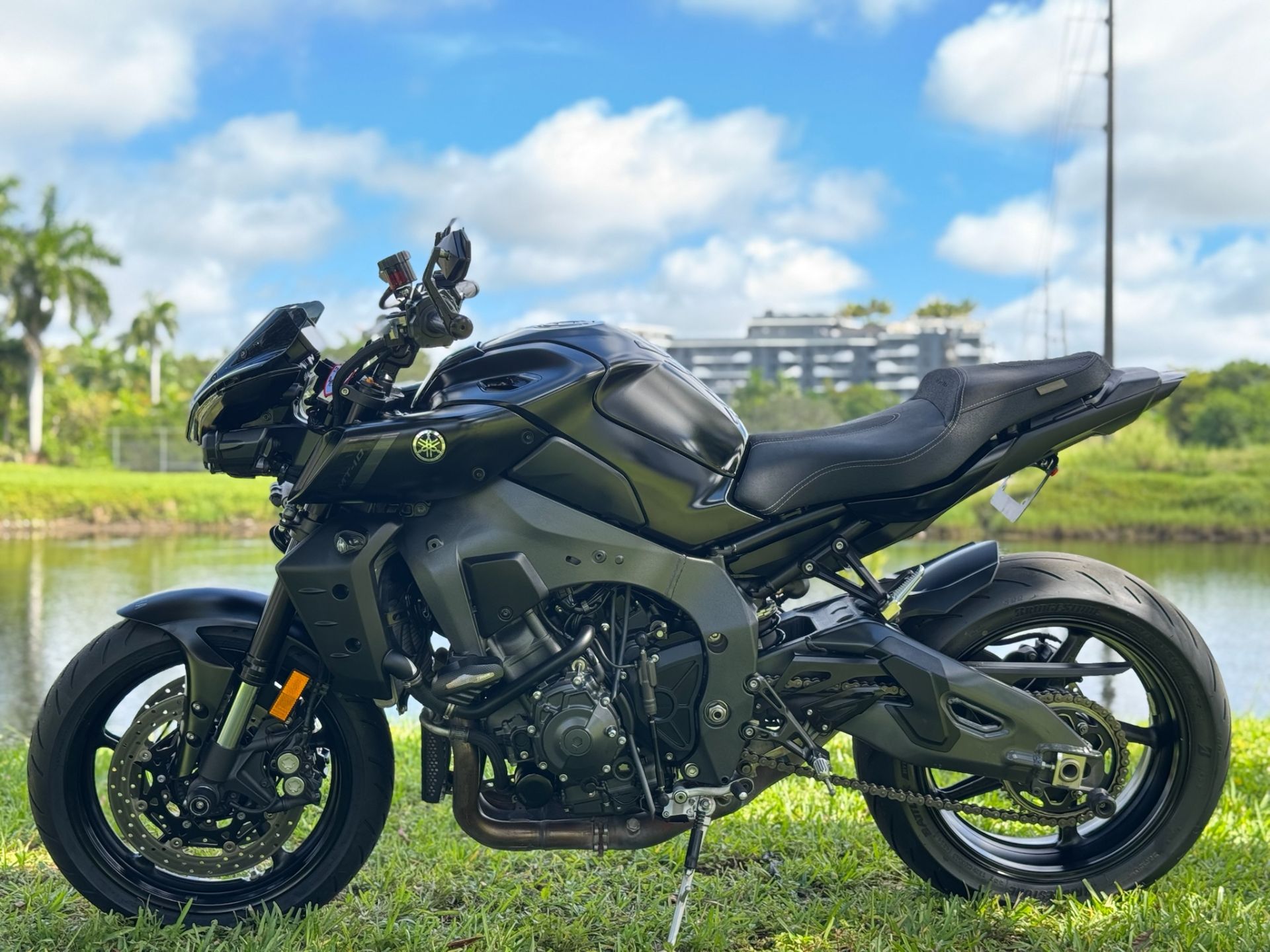 2023 Yamaha MT-10 12