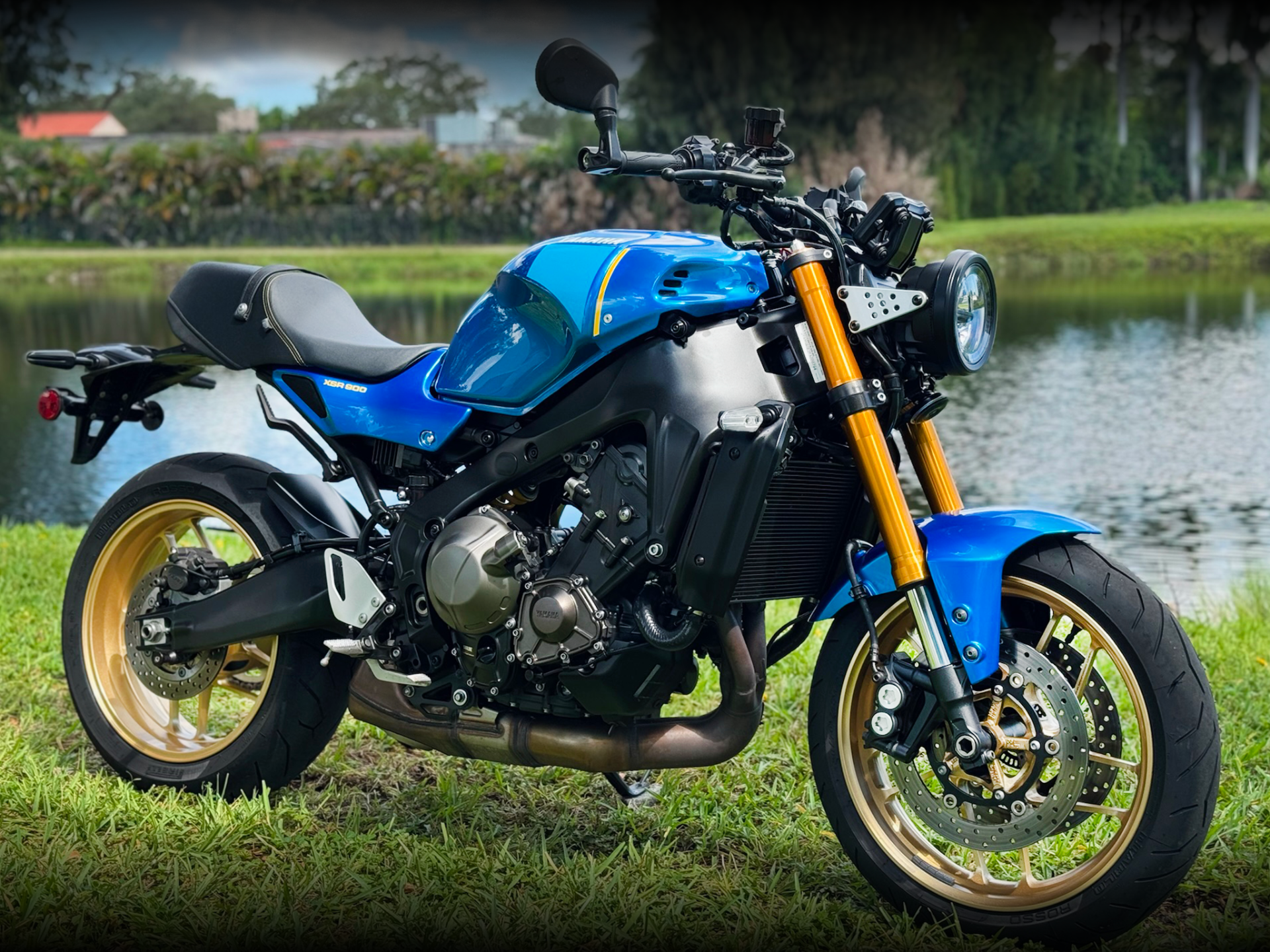 YAMAHA XSR900 2023 ブルー Used 2023 Yamaha XSR900 Legend Blue | Motorcycles in North Miami