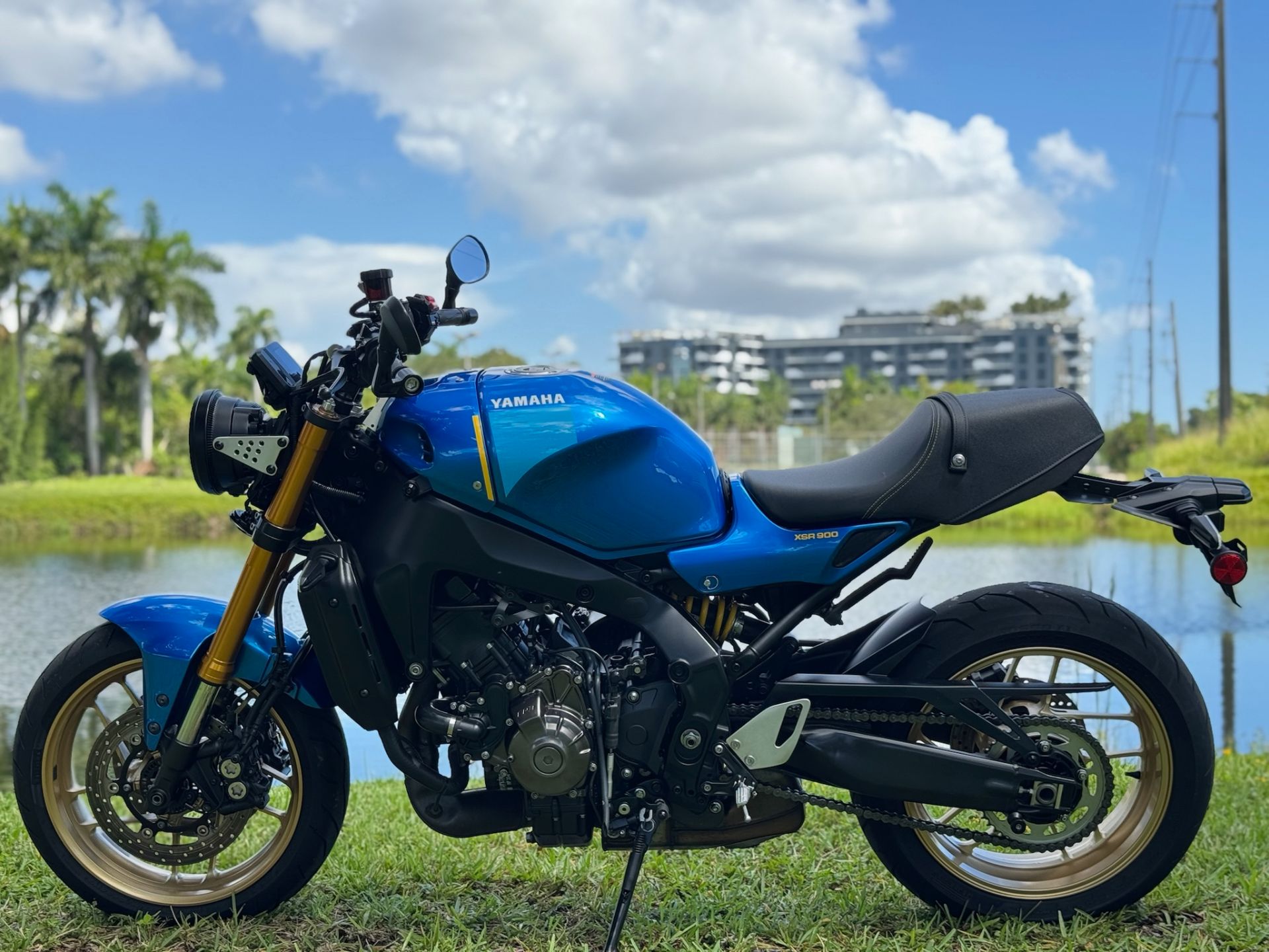Used 2023 Yamaha XSR900 Legend Blue | Motorcycles in North Miami
