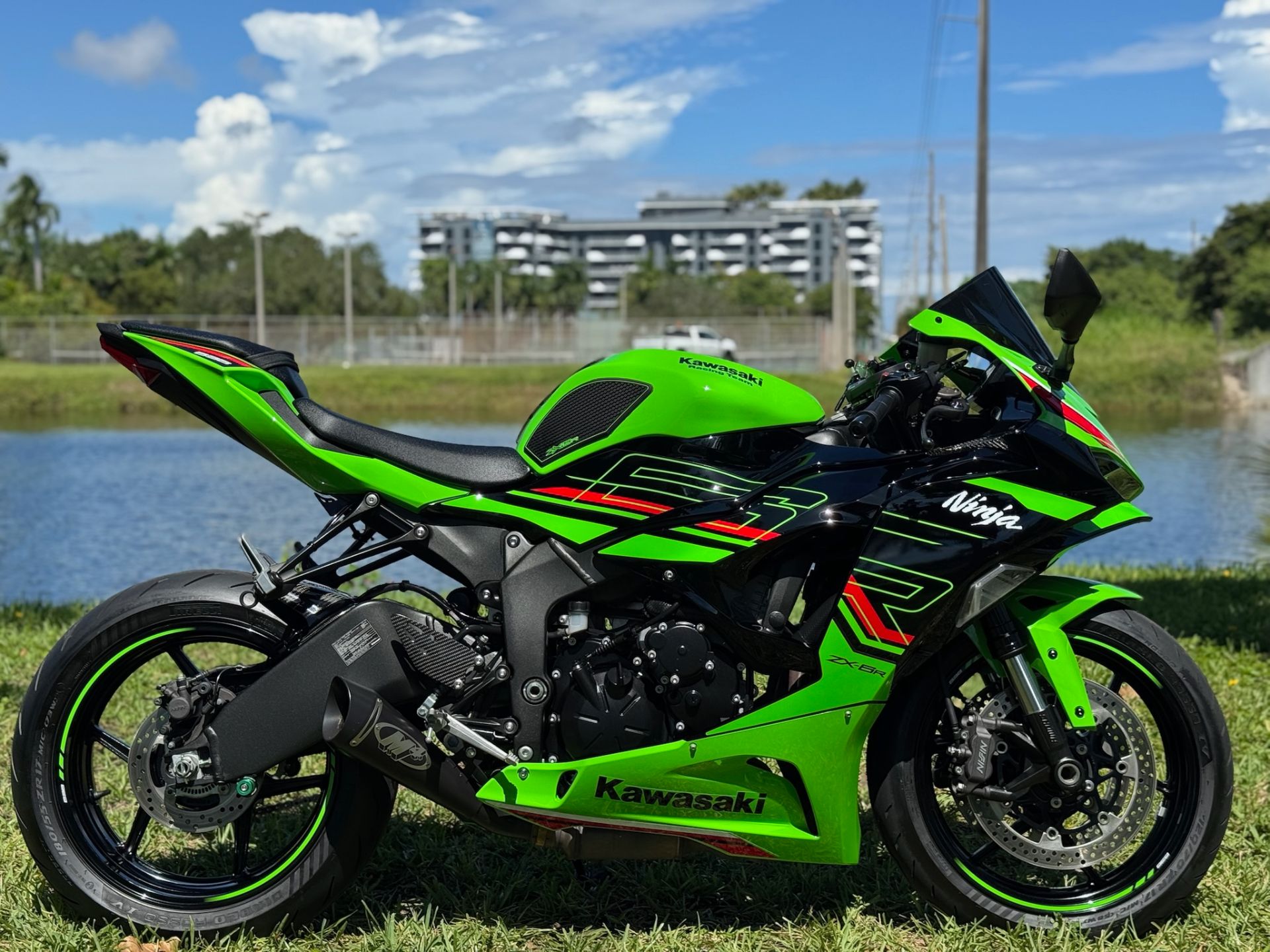 it 2024 Kawasaki Ninja® ZX™-10RR ABS | Ducati Tampa Bay