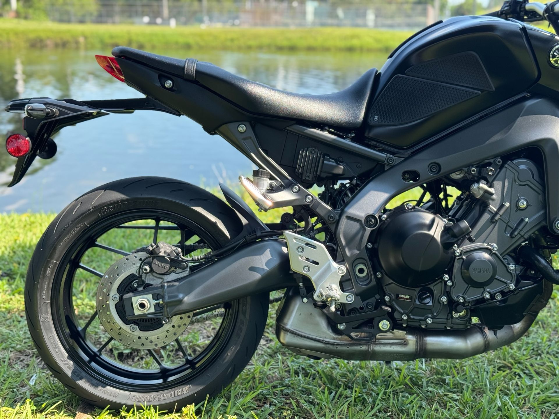 2022 Yamaha MT-09 4