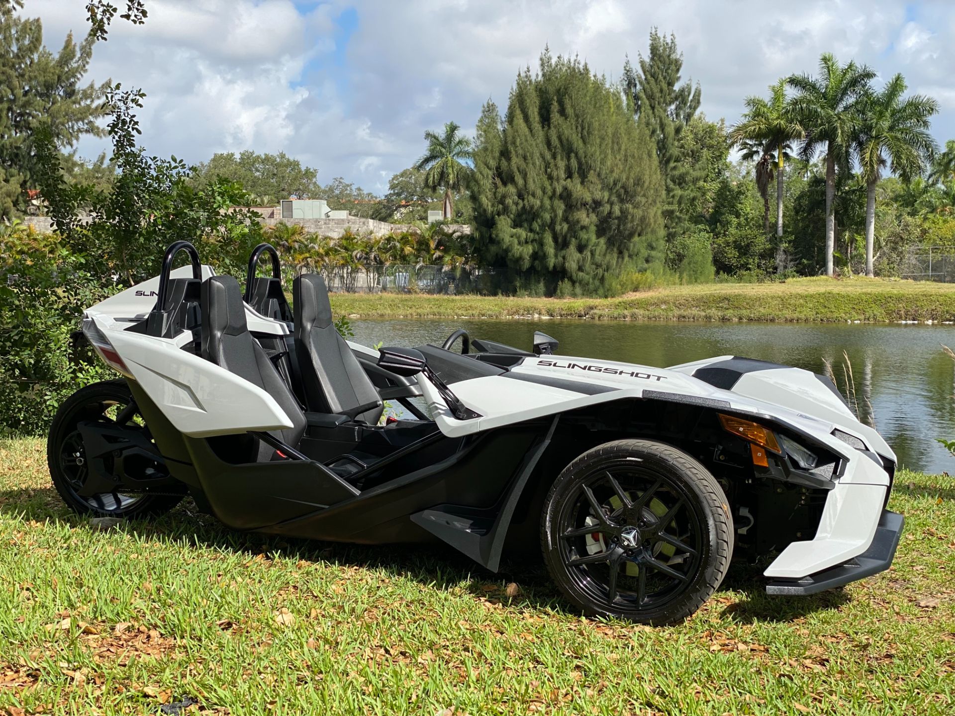 New 2022 Polaris Slingshot S Moonlight Metallic White
