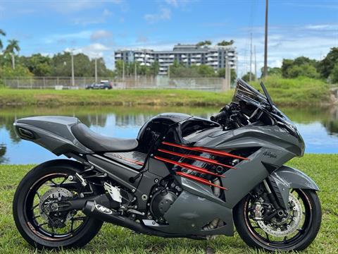 Used 2018 Kawasaki Ninja ZX-14R ABS SE Pearl Storm Gray / Ebony