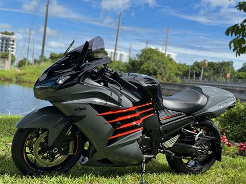 Used 2018 Kawasaki Ninja ZX-14R ABS SE Pearl Storm Gray / Ebony