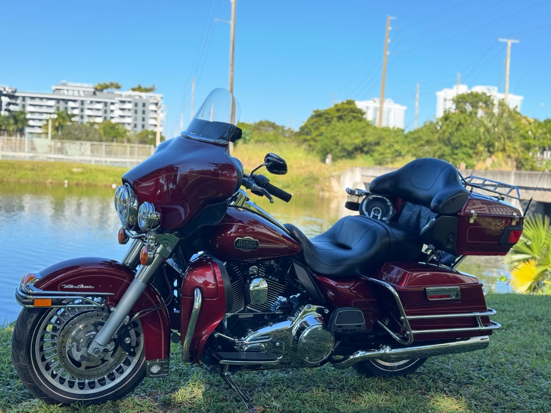 2010 Harley-Davidson Ultra Classic® Electra Glide® 11