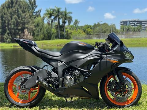 Used 2022 Kawasaki Ninja ZX-6R KRT Edition Lime Green