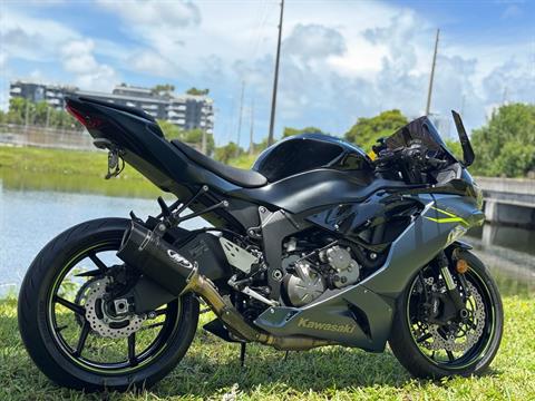 ライトニングスケーター　ブルー 光るキックボードブルーライトニングスケーター新品未開封 (もぐもぐ