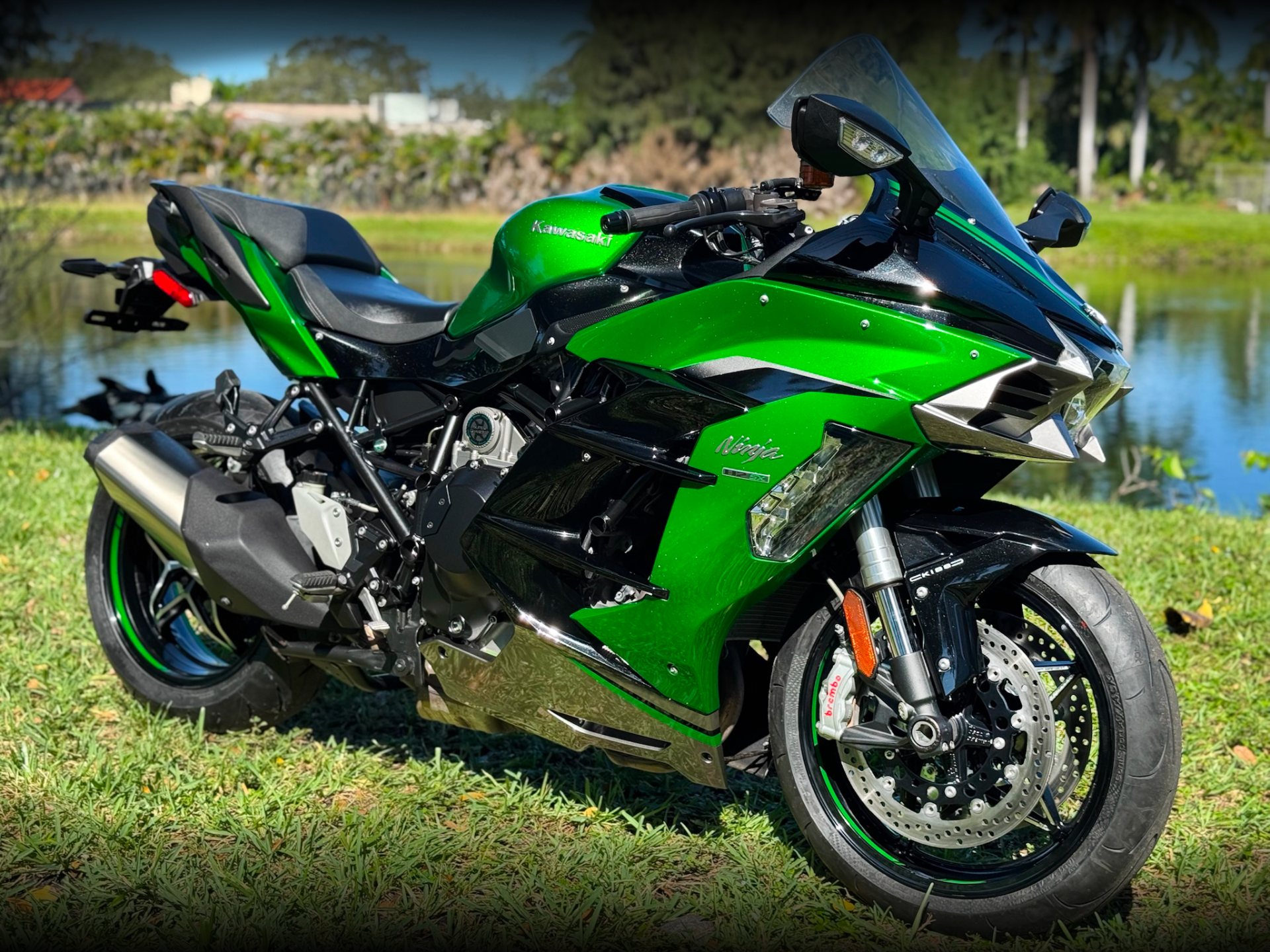Used 2020 Kawasaki Ninja H2 SX SE+ Emerald Blazed Green / Metallic
