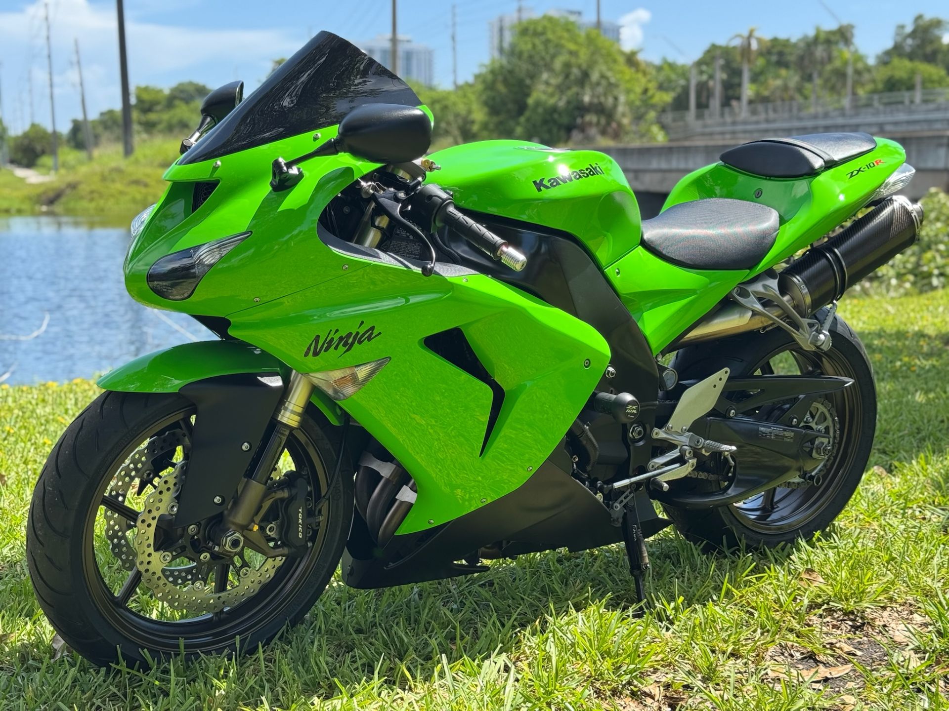 Used 2006 Kawasaki Ninja® ZX-10R Lime Green | Motorcycles in