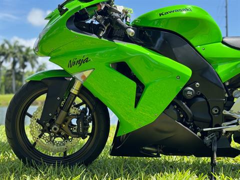 Used 2006 Kawasaki Ninja® ZX-10R Lime Green | Motorcycles in