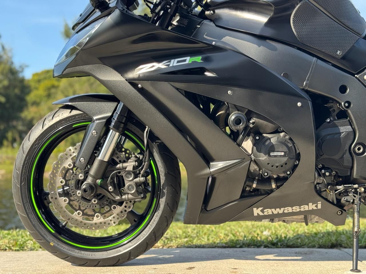Used 2015 Kawasaki Ninja® ZX™-10R Metallic Matte Carbon