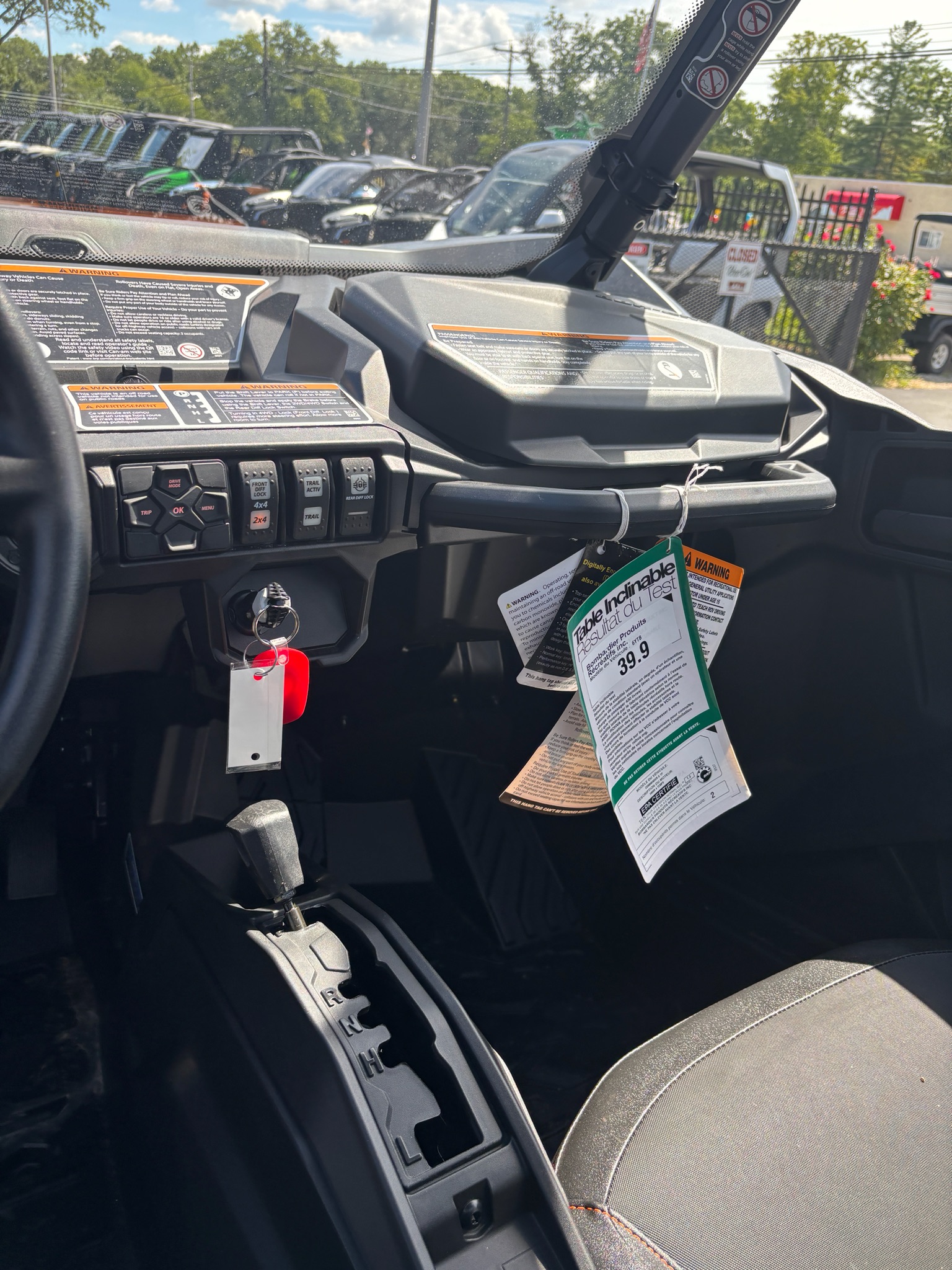 2026 Can-Am™ Commander XT-P 11