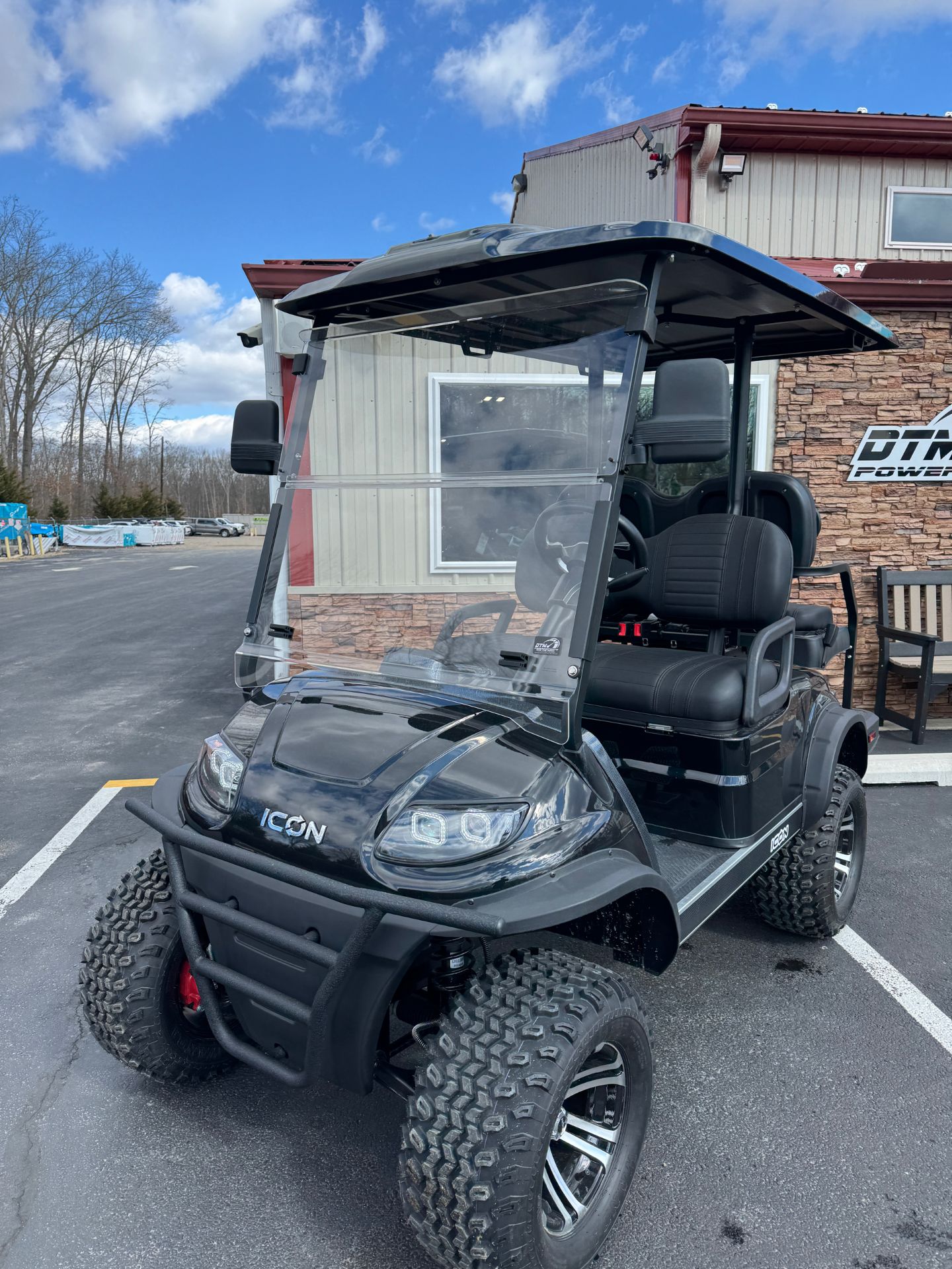 New 2025 ICON G40L | Golf Carts in NJ | Black