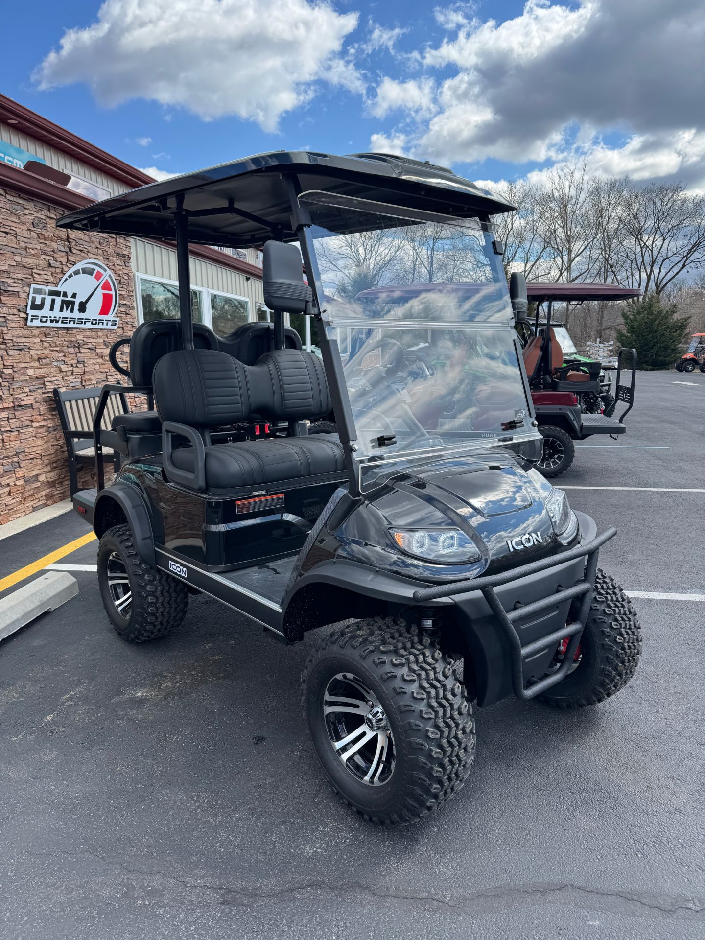 New 2025 ICON G40L | Golf Carts in NJ | Black