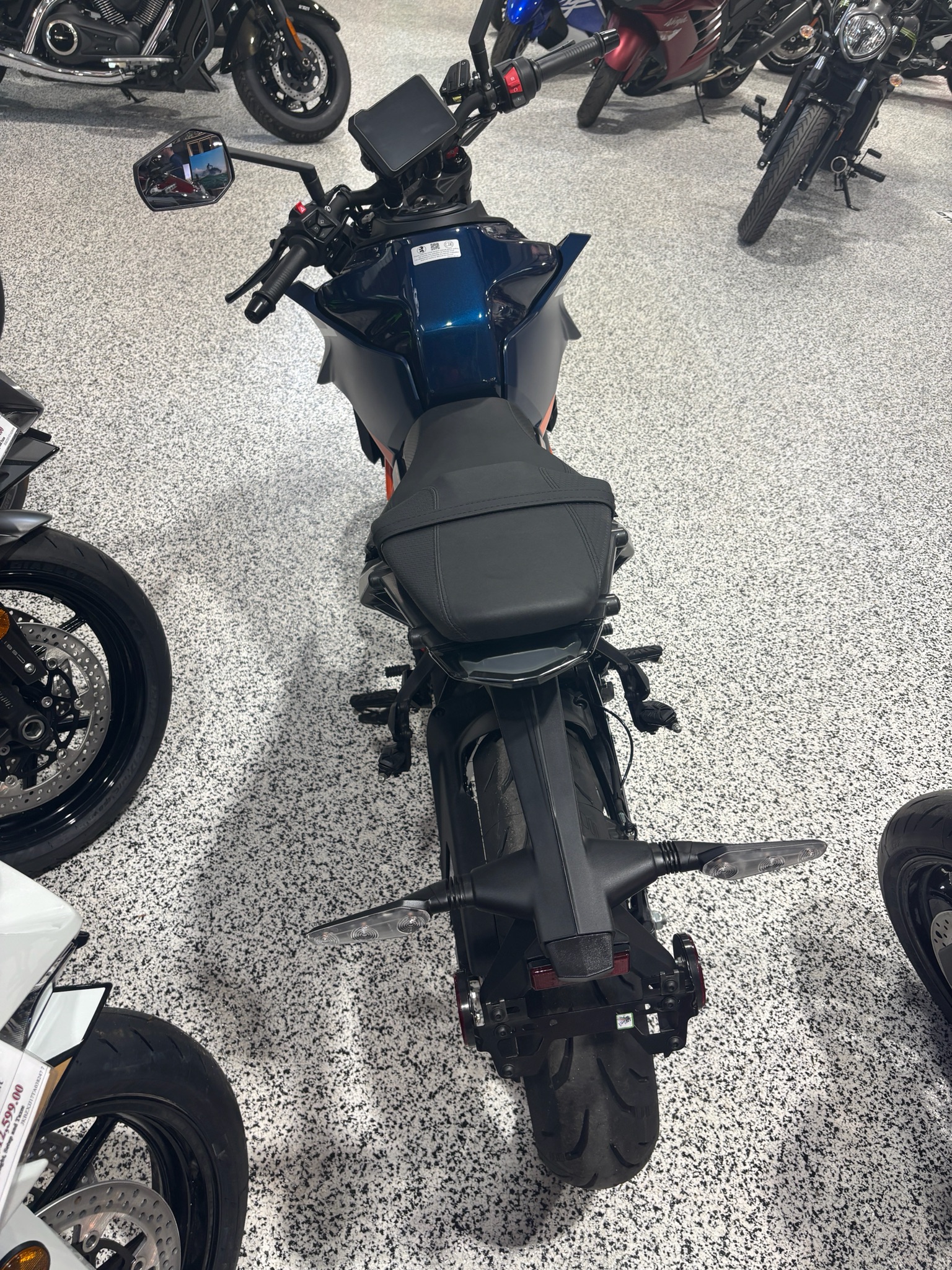 2026 KTM 390 Duke 6