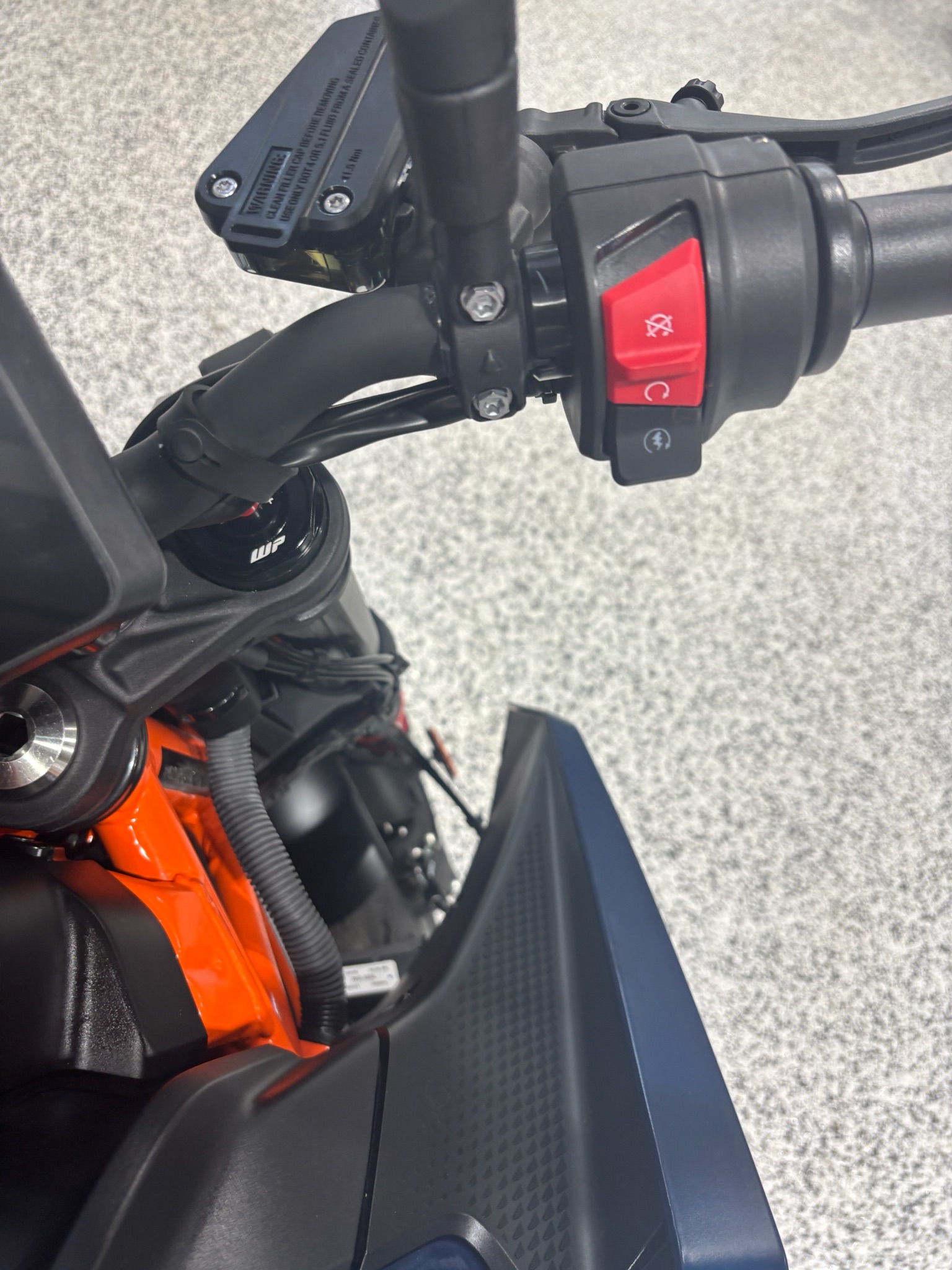 2026 KTM 390 Duke 8
