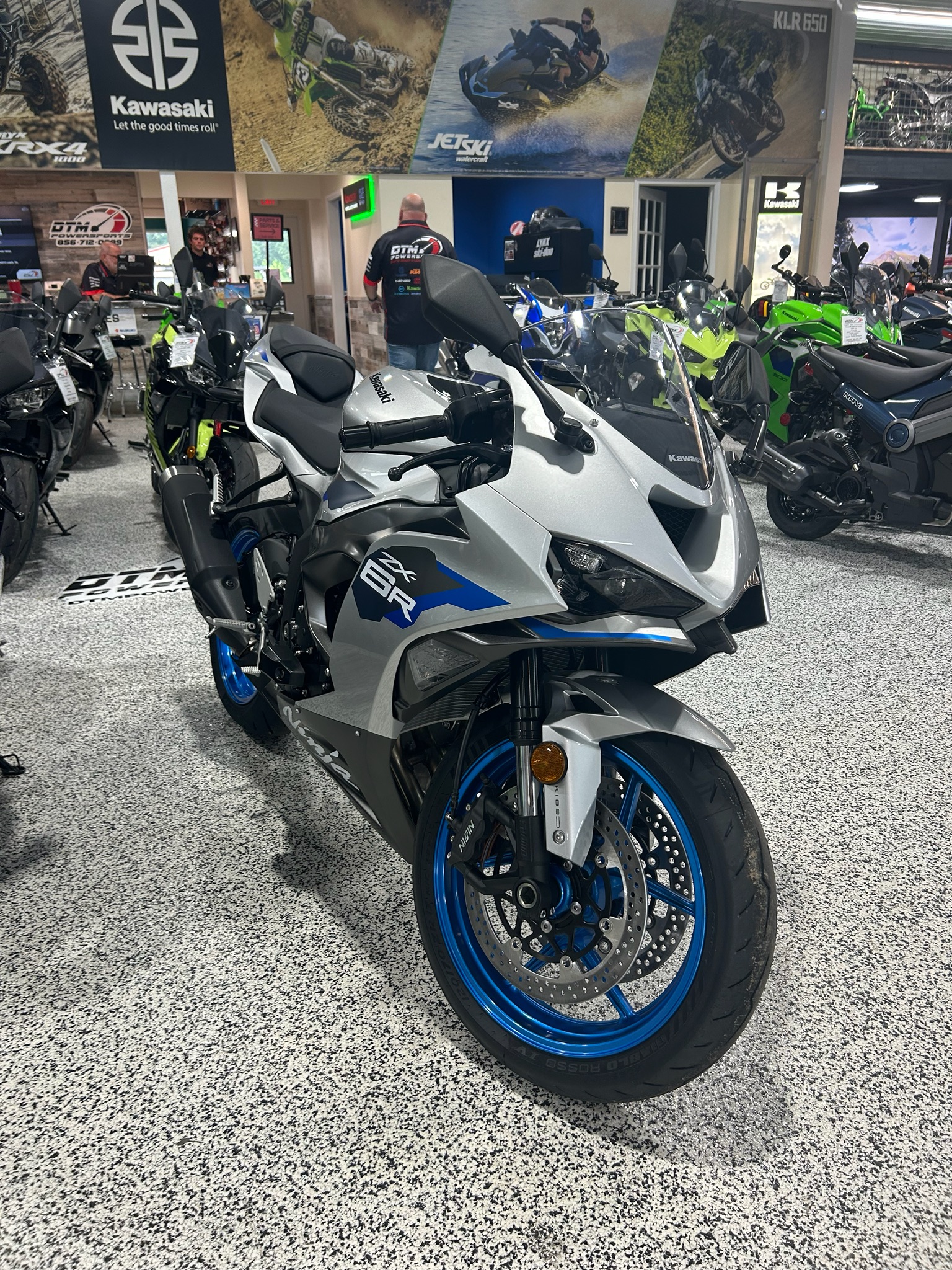 七五三 ka(^^)r New 2027 Kawasaki Ninja® ZX™-6R ABS | Motorcycles in NJ