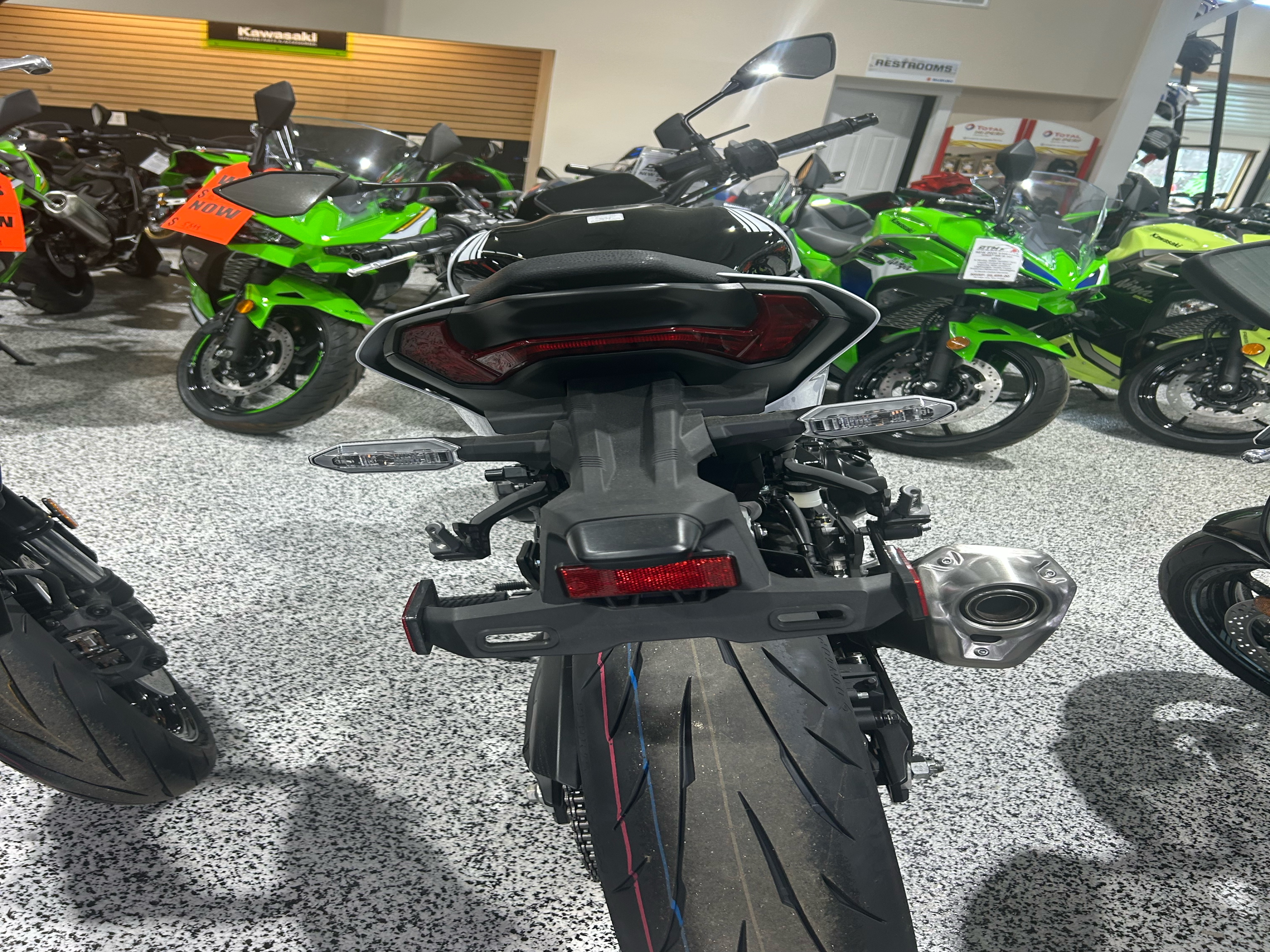 New 2026 Kawasaki Z900 ABS | Motorcycles in NJ | KAWA08819 Pearl