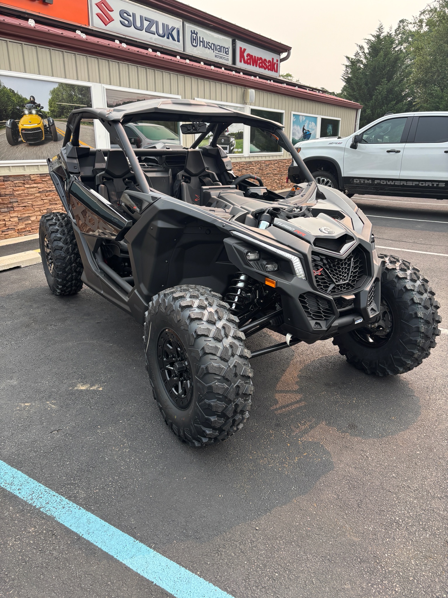 2026 Can-Am™ Maverick X3 X DS TURBO RR 1