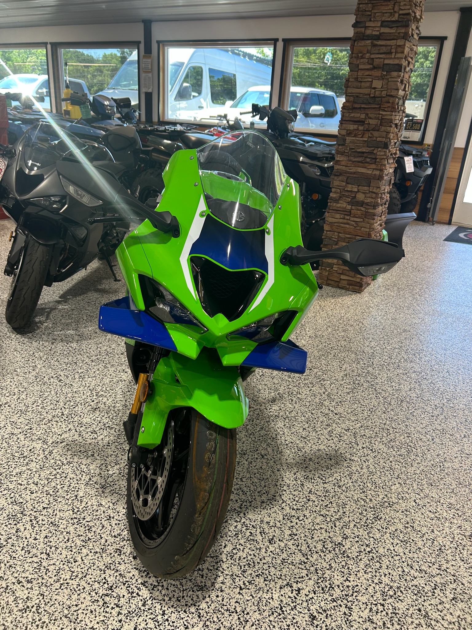 New 2026 Kawasaki Ninja® ZX™-10R ABS | Motorcycles in NJ