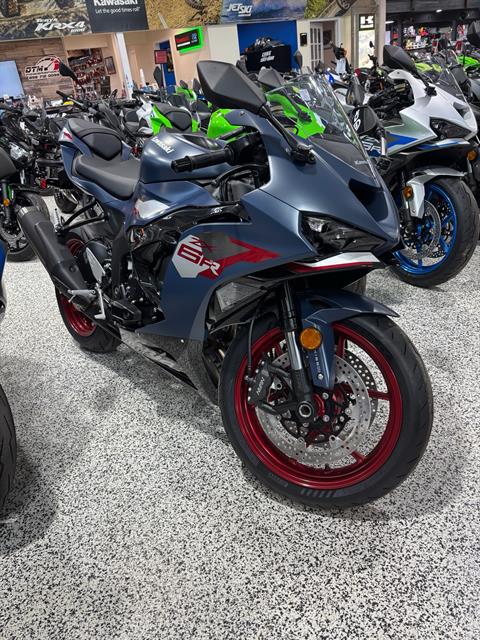 New 2027 Kawasaki Ninja® ZX™-6R ABS | Motorcycles in NJ