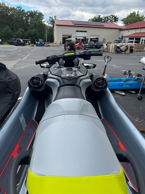 2026 Sea-Doo RXT-X 325 + Tech Package 5