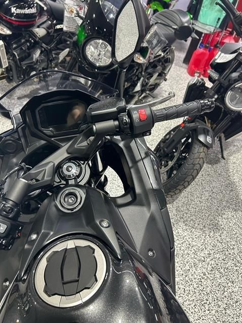 2026 Kawasaki Ninja® 650 7