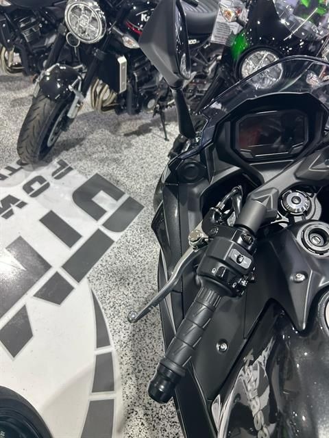 2026 Kawasaki Ninja® 650 8