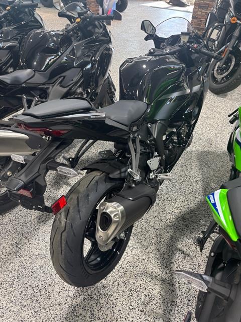 New 2027 Kawasaki Ninja® ZX™-6R ABS | Motorcycles in NJ