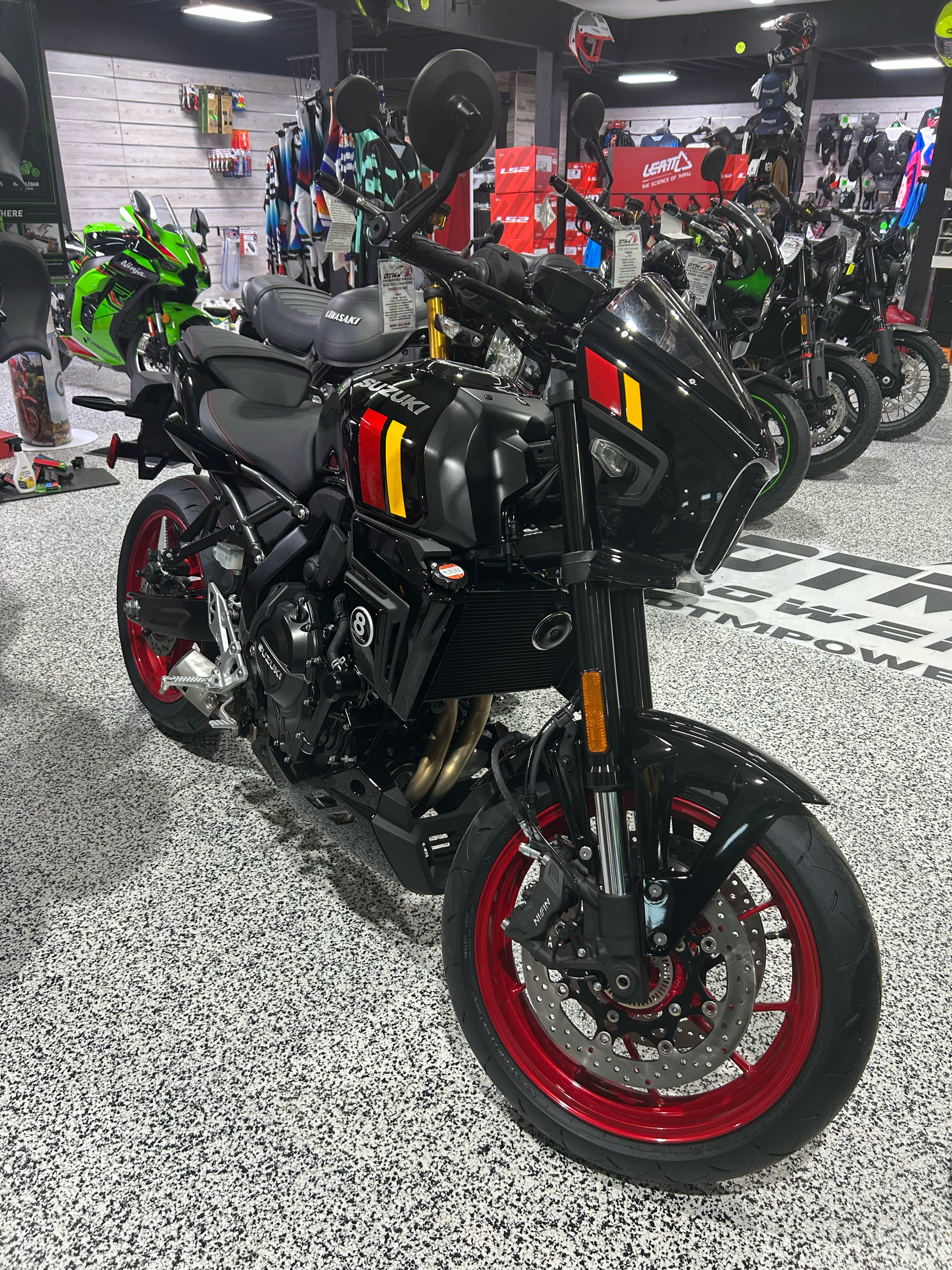 New 2026 Suzuki GSX-8TT | Motorcycles in NJ | SUZ100452 Glass