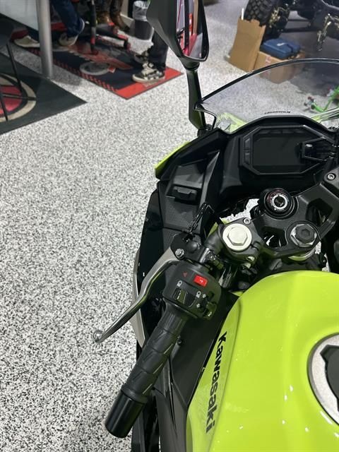 2026 Kawasaki Ninja® 500 ABS 9