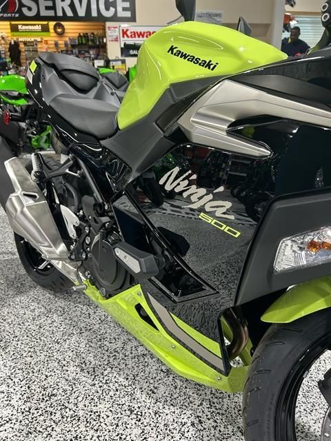 2026 Kawasaki Ninja® 500 ABS 4
